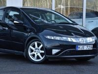 Begagnad Honda Civic Executive 140 HK (102 kW) 2007 Svart Halvkombi