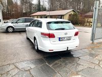 begagnad Toyota Avensis 1.8 147HK KOMBI BUSINESS / DRAG