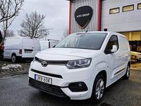 Begagnad Toyota Proace City City 131 HK (96 kW) 2020 Vit Minibuss