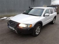 Begagnad Volvo XC70 Kinetic 185 HK (136 kW) 2007 Vit Kombi