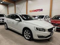 Begagnad Volvo V60 Momentum 150 HK (110 kW) 2016 Vit Kombi