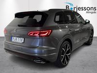 begagnad VW Touareg R-LINE V6 TDI 286hk AUT 4M *SE SPEC*