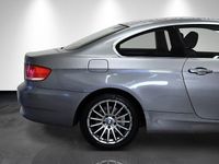Begagnad BMW 325 Comfort Edition 218 HK (160 kW) 2008 Grå Sportkupé