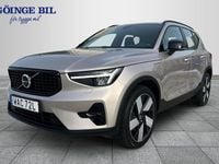 Begagnad Volvo XC40 Plus 129 HK (94 kW) 2022 Ljusgrå SUV