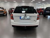 begagnad Skoda Octavia Kombi RS Skoda Combi 2.0 TDI DSG 184HK AUT