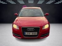 Begagnad Audi A3 Attraction 105 HK (77 kW) 2011 Röd Halvkombi
