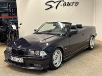 Begagnad BMW 328 M Sport 193 HK (141 kW) 1997 Blå metallic Cab