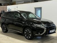 Begagnad Mitsubishi Outlander 203 HK (149 kW) 2017 Svart SUV
