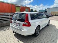 Begagnad Volvo V70 Summum 200 HK (147 kW) 2009 Vit Kombi