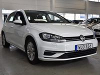 Begagnad VW Golf VII 110 HK (80 kW) 2017 Vit Halvkombi