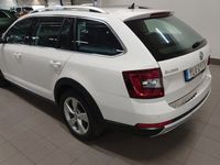 begagnad Skoda Octavia Scout 2.0 TDI 4x4 Businessline Värmare Drag 2018, Crossover