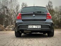 begagnad BMW 120 i 5-dörrars Advantage, M Sport Euro 5