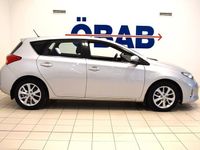 begagnad Toyota Auris 1.4 Backkamera 2013, Halvkombi