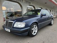 Begagnad Mercedes E320 223 HK (164 kW) 1994 Blå Sportkupé