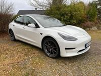 Begagnad Tesla Model 3 Standard Range 208 kW (283 HK) 2022 Sedan