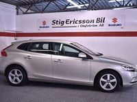 Begagnad Volvo V40 Momentum 122 HK (89 kW) 2016 Brun Halvkombi