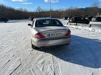 Begagnad Jaguar X-type 231 HK (169 kW) 2001 Silver metallic Sedan
