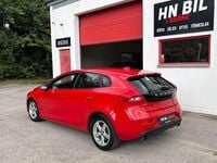 Begagnad Volvo V40 Kinetic 150 HK (110 kW) 2014 Röd Kombi