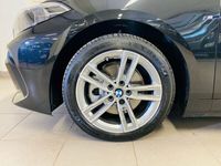 begagnad BMW 118 i M-Sport Aktiv farthållare Navi HiFi Backkamera 2023, Halvkombi