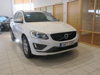Begagnad Volvo XC60 R-Design 190 HK (139 kW) 2016 Vit SUV