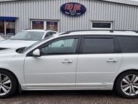 Begagnad Volvo V70 Standard 181 HK (133 kW) 2016 Vit Kombi