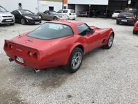 Begagnad Chevrolet Corvette 250 HK (183 kW) 1981 Röd Sportkupé