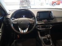 Begagnad Hyundai i30 Essential 120 HK (88 kW) 2021 Vit Kombi