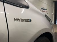 begagnad Toyota Yaris Hybrid e-CVT Euro 6 101hk *1549kr/mån*