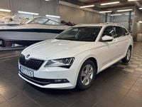Begagnad Skoda Superb Business Line 190 HK (139 kW) 2018 Vit Kombi