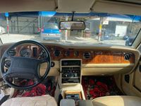 Begagnad Rolls Royce Silver Spur 218 HK (160 kW) 1991 Vit / begi Sedan