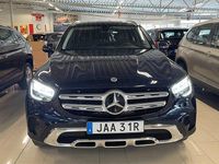 Begagnad Mercedes GLC300 320 HK (235 kW) 2023 Blå metallic