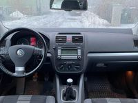 Begagnad VW Golf VI 102 HK (75 kW) 2008 Halvkombi