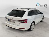 Begagnad Skoda Superb 220 HK (161 kW) 2022 Vit Kombi
