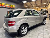 Begagnad Mercedes ML280 190 HK (139 kW) 2006 Silver SUV