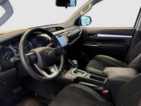 Begagnad Toyota HiLux 151 HK (111 kW) 2024 Vit Pickup