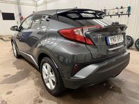 Begagnad Toyota C-HR Executive 122 HK (89 kW) 2017 Grå SUV