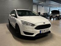 Begagnad Ford Focus Trend 105 HK (77 kW) 2016 Vit Halvkombi