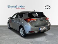 begagnad Toyota Auris 1,8 HYBRID 5D INTENSE EDITION V-HJUL BACKKAMERA