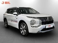 Begagnad Mitsubishi Outlander P-HEV Instyle 136 HK (100 kW) 2025 Vit SUV