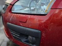 Begagnad Ford Focus 125 HK (91 kW) 2007 Vinröd Kombi