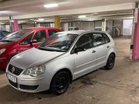Begagnad VW Polo 75 HK (55 kW) 2006 Halvkombi
