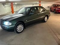 Begagnad Mercedes C180 122 HK (89 kW) 1995