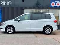 begagnad VW Touran 1.6 TDI BM Auto Adaptiv Drag B-kam Värmare