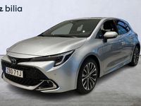 Begagnad Toyota Corolla Hybrid Style 141 HK (103 kW) 2024 Silver Halvkombi