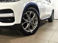 begagnad BMW X3 30e xDrive xLine Värmare Drag Aktiv farth Backkamera