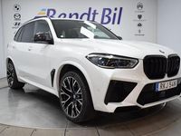 Begagnad BMW X5 M Comfort Edition 626 HK (460 kW) 2021 Mineral white metallic SUV
