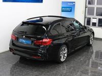 begagnad BMW 320 d/xDrive/M-Sport/VÄLUTRUSTAD/PANO/VÄLSKÖTT