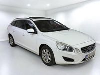 Begagnad Volvo V60 Momentum 163 HK (119 kW) 2013 Vit Kombi