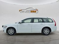 Begagnad Volvo V50 Momentum 116 HK (85 kW) 2012 Vit Kombi