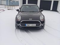 Begagnad Mini ONE 102 HK (75 kW) 2016 Halvkombi